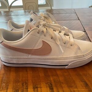 Nike Women’s Court Legacy Sneakers - Size 7